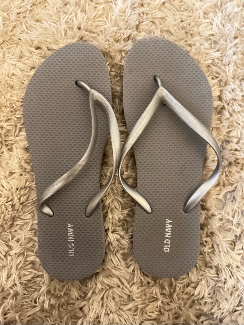 Old Navy Silver Gray Flip Flop Sandals